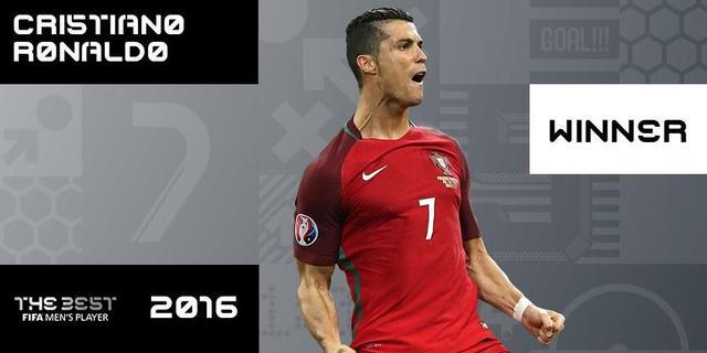  法国足球先生颁奖典礼星光熠固