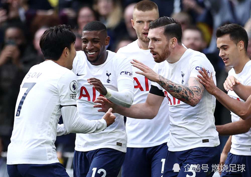  孙兴慜千里走单骑热刺绝杀曼城进前四  